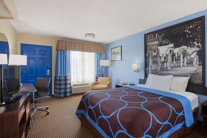 Room 38 of 38