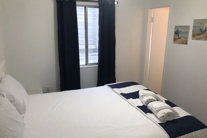 Room 27 of 104