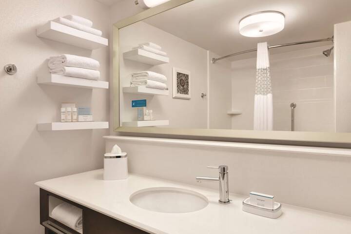 Room 15 of 59