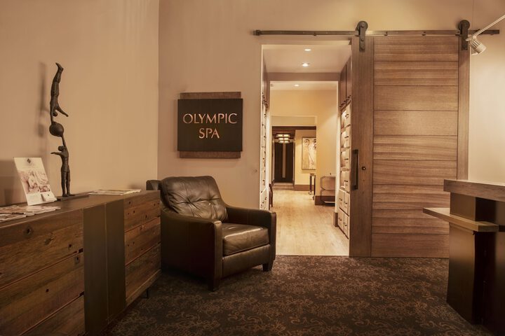 Hotel Interior 9 of 44