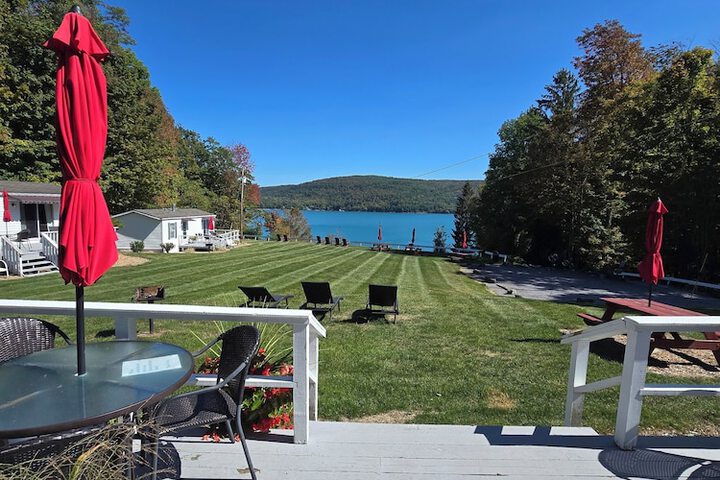 Lake View Motel