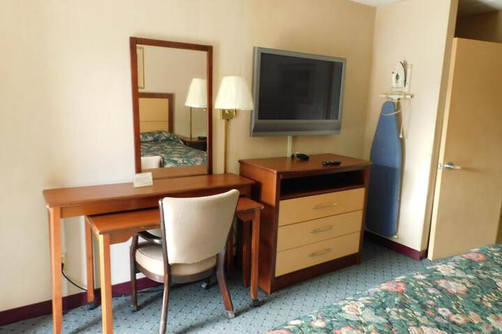 Room 36 of 38