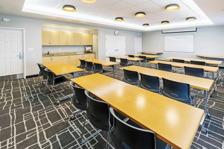 Towneplace Suites by Marriott Broken Arrow