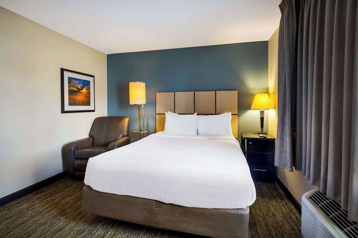 Room 20 of 37