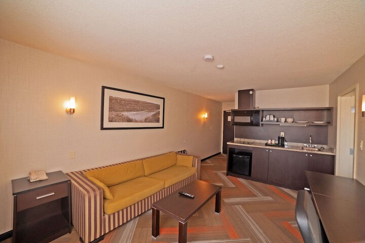 Room 14 of 49