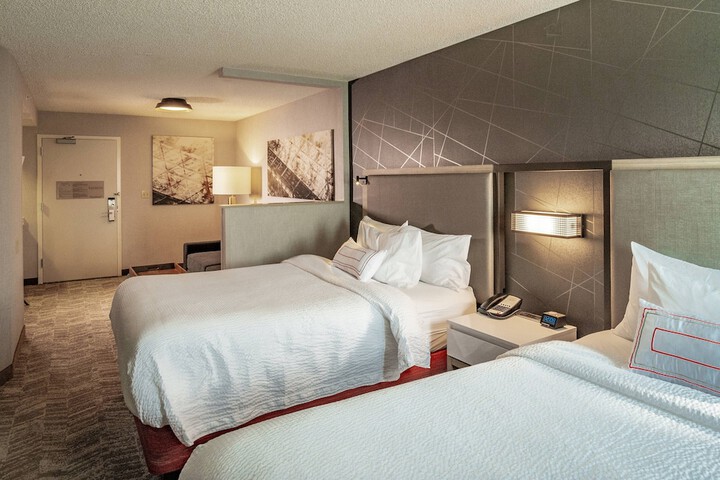 Room 16 of 33