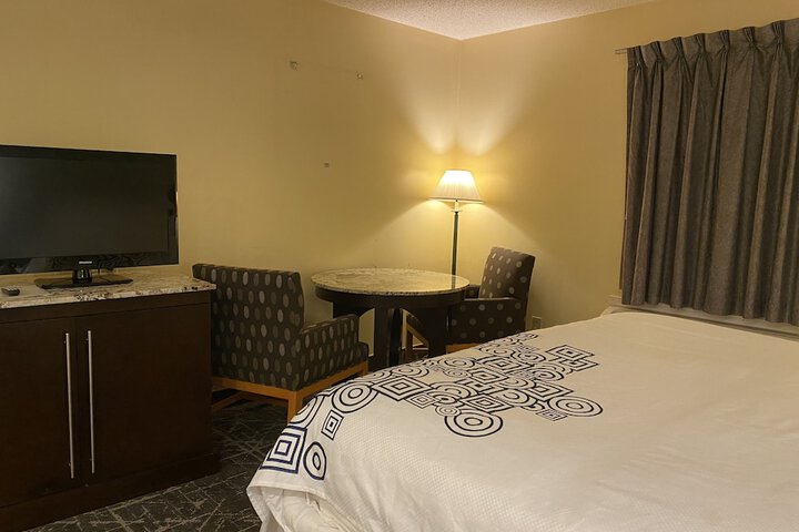 Knights Inn & Suites Dublin