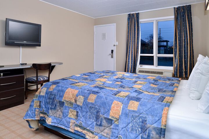 Room 10 of 21
