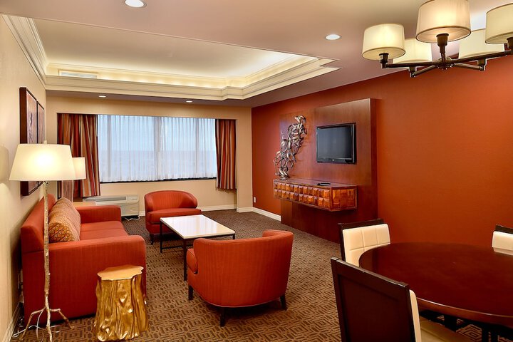 Room 42 of 94