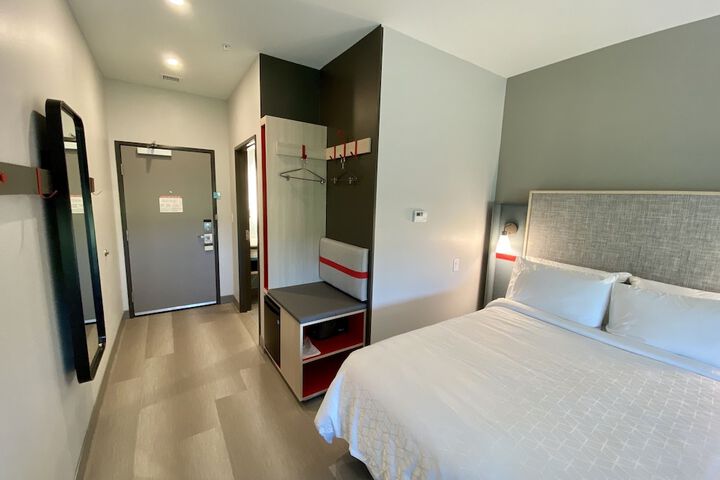 avid hotels Beaumont by IHG