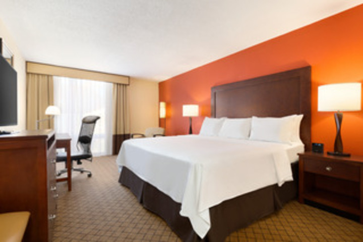 Emerald River Hotel