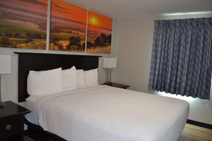 Room 32 of 51