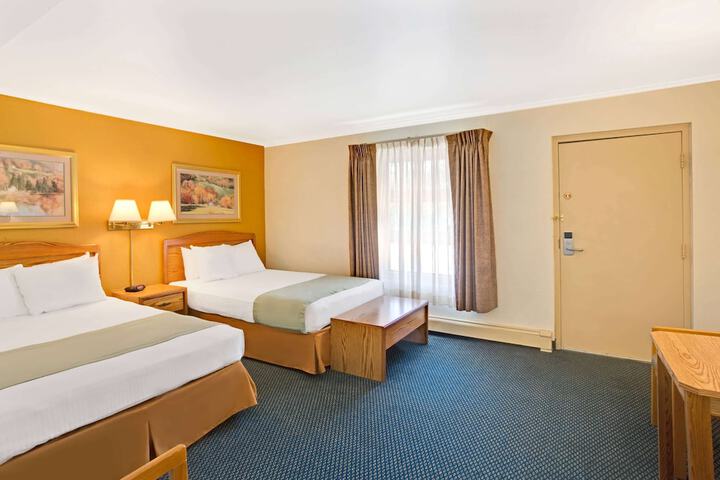 Room 14 of 24