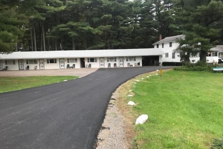 Catskill Motor Court Motel