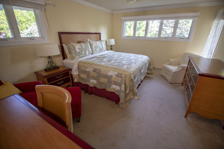 Room 25 of 95