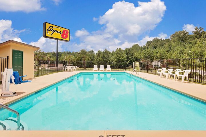 Pool 3 of 15