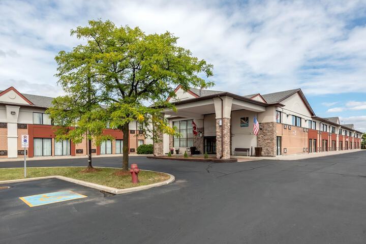 Hotel 5 of 42