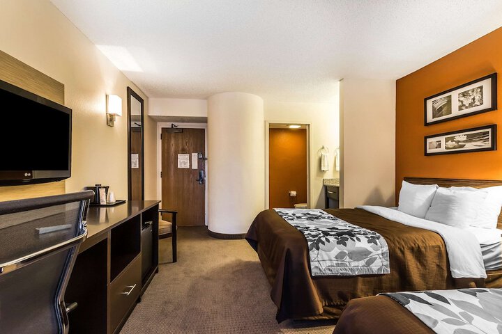 Room 45 of 61