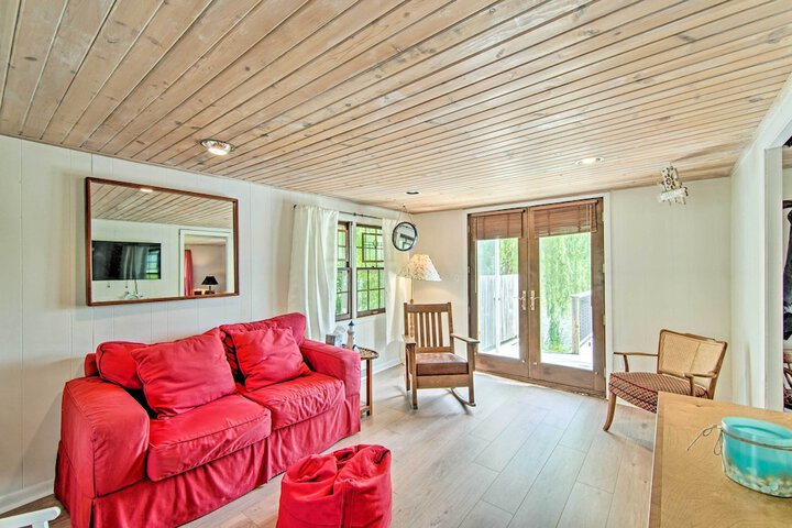 Charming Horicon Cottage + Dock on Rock River