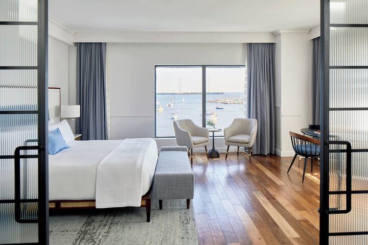 Annapolis Waterfront Hotel Autograph Collection