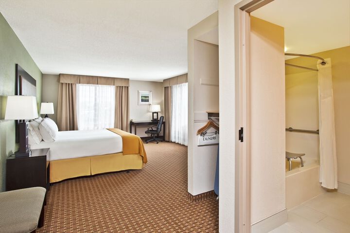 Holiday Inn Express Hotel & Suites Harrington-Dover area DE by IHG