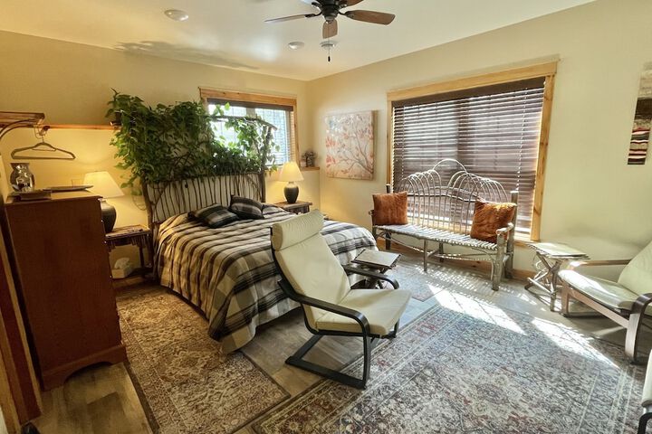Room 11 of 26