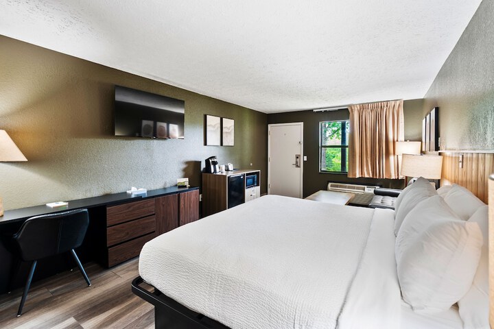 Tremont Lodge & Resort