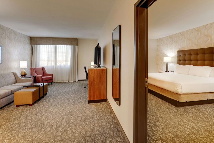 Room 26 of 60
