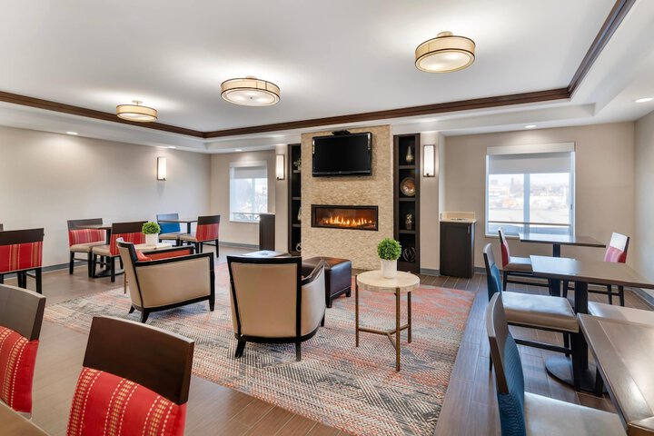 Comfort Inn Manchester Airport