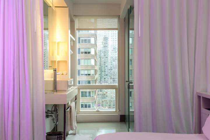 Room 27 of 101