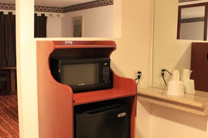 Room 10 of 19