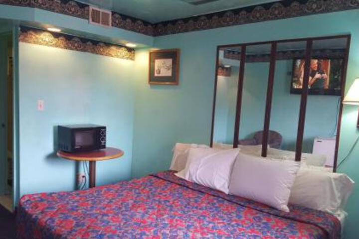 Mona Lisa Motel