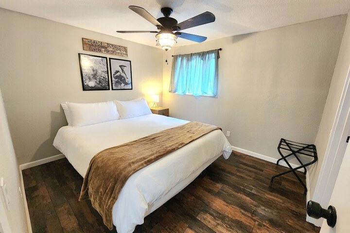 Miners Suite in Shaver Lake