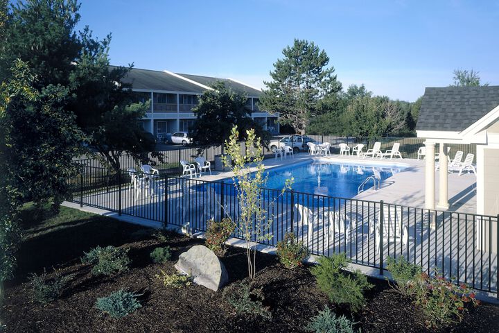 Pool 4 of 45