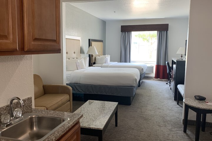 Room 70 of 90