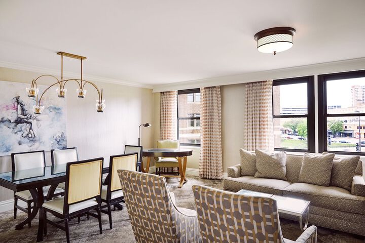Room 30 of 123