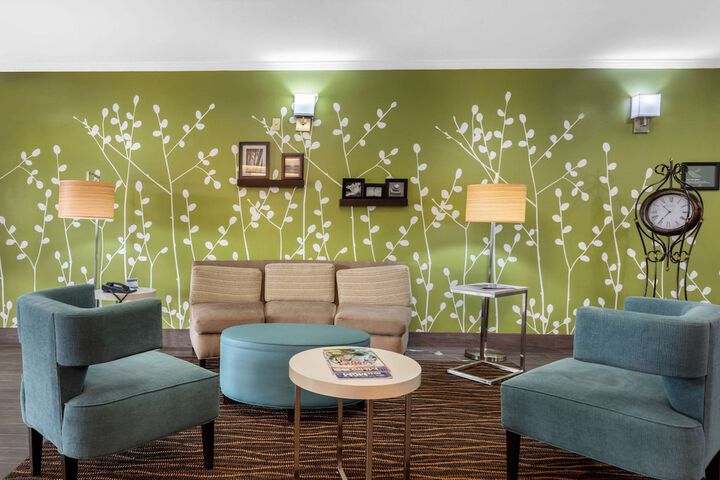 Hotel Interior 10 of 34