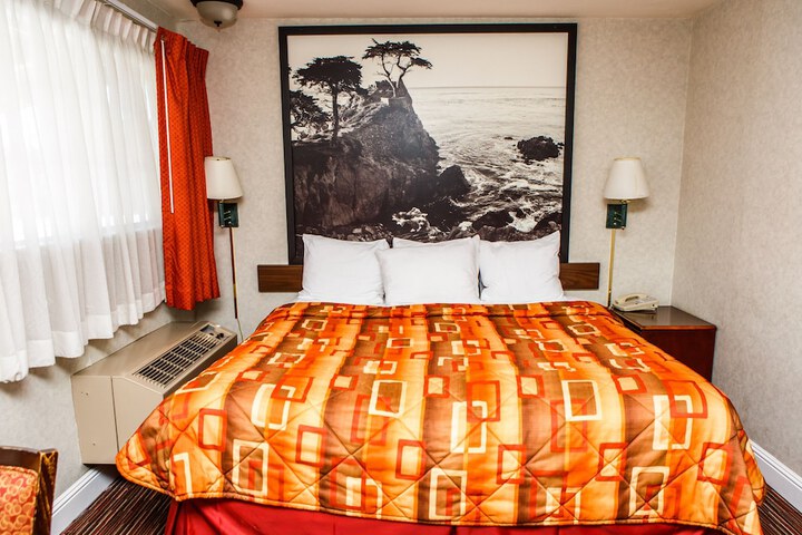 Room 22 of 159