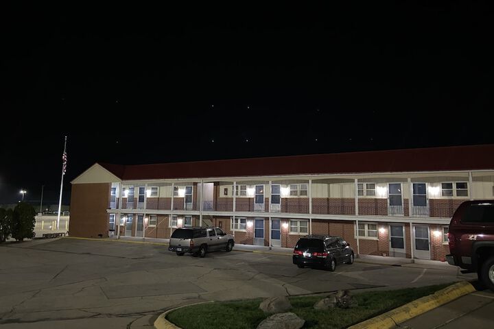 Hotel 4 of 61
