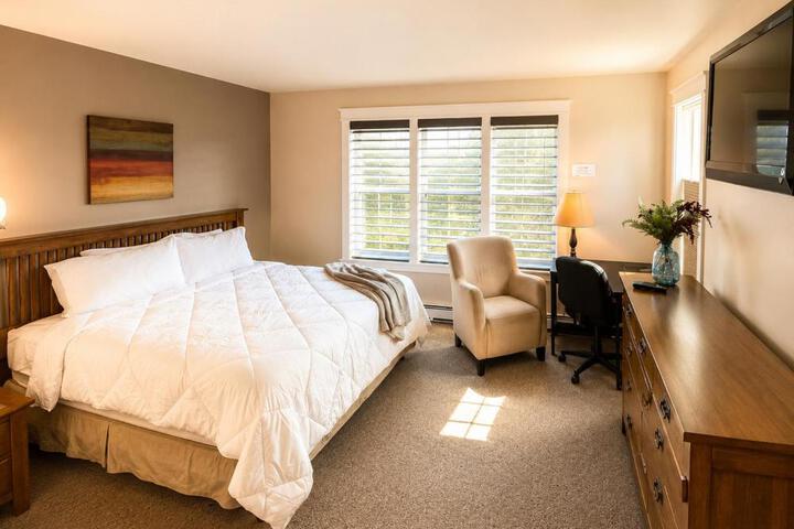 Triple Tree Suites