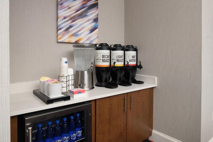 Hampton Inn & Suites Concord / Charlotte