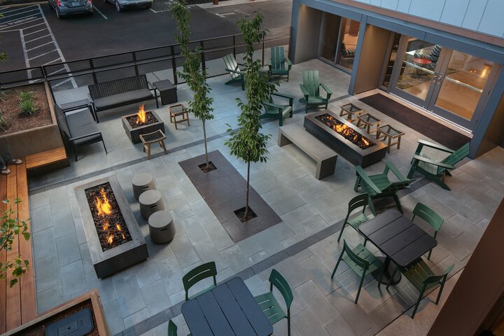 Hotel 7 of 77