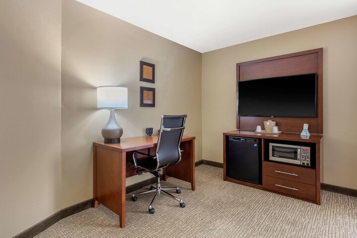 Room 15 of 46