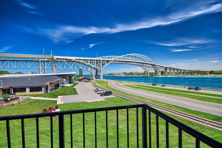 DoubleTree by Hilton Hotel Port Huron
