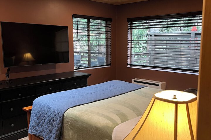 Room 164 of 256