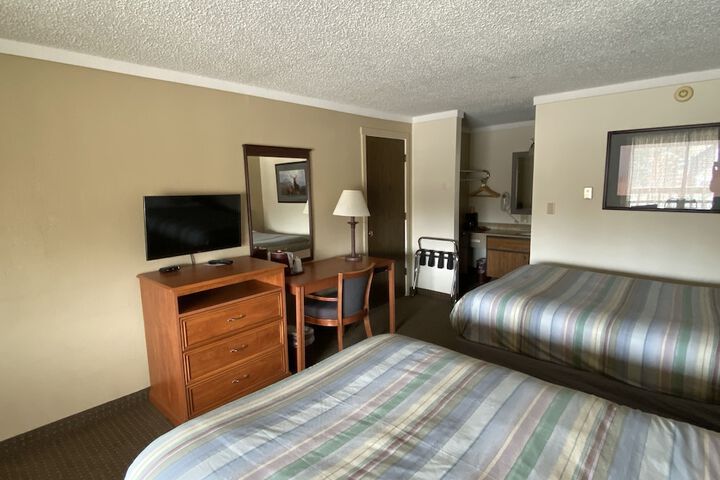 Room 12 of 68
