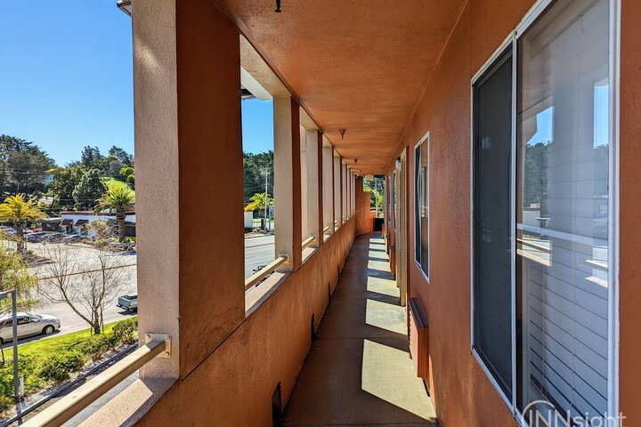 Hotel 7 of 80