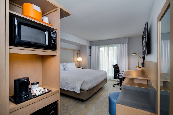 Room 21 of 36