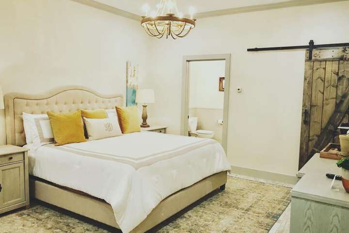 Room 104 of 361