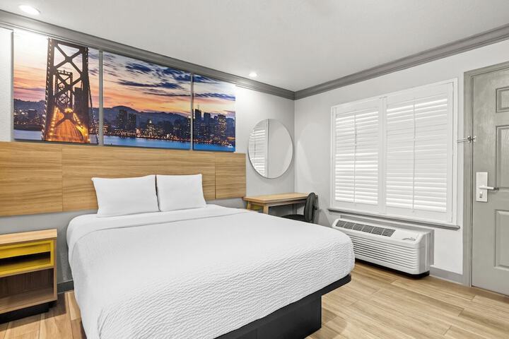 Days Inn by Wyndham San Francisco S / Oyster Point Airport